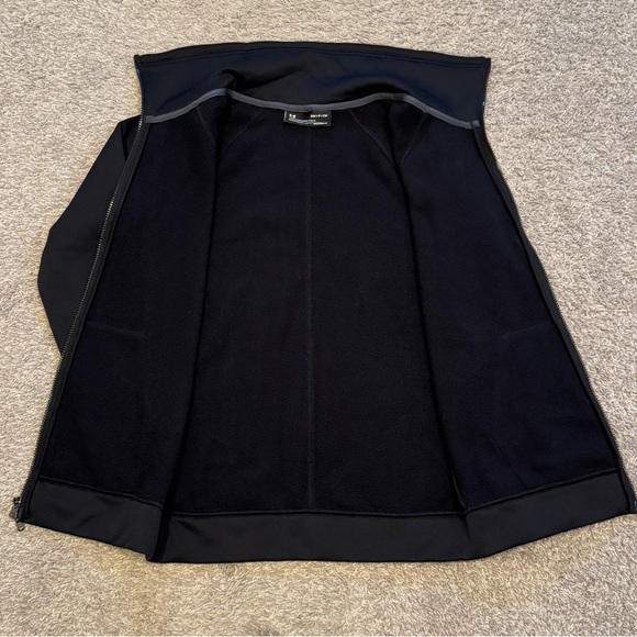 Under Armour Black Full-Zip Jacket - Picture 2 of 2